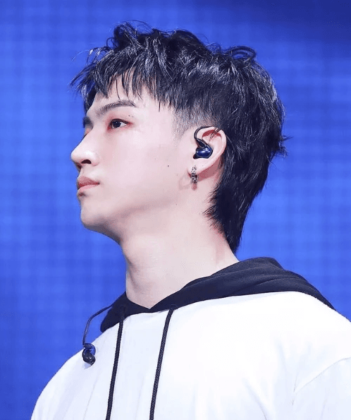 Mullet — Korean men's hairstyle