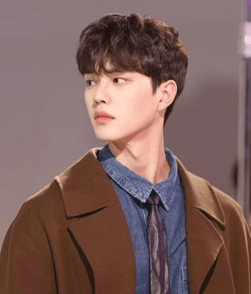 Textured Fringe — Korean men's hairstyle